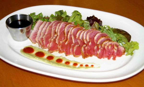 Happy_Herald_Lantana_Jacks_spicy_tuna_tataki.jpg